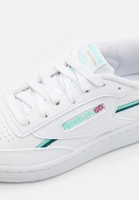 Reebok Classic Baskets basses - white