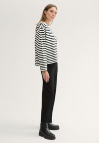 TOM TAILOR CROPPED MIT GERADEM BEIN - Broek - deep black
