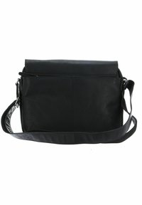 Borsa a tracolla in pelle nera con pattina pieghevole, tracolla regolabile, design minimalista e superficie liscia. Non presenta hardware visibile.