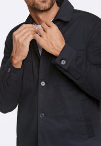 Lindbergh SUPERFLEX DYED - Lichte jas - black