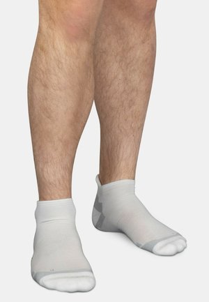 Normani, LOW CUT COMFORT SPORT 6 PACK UNISEX - Sneaker-Socken - weiß