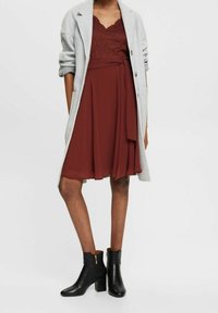Esprit Collection Freizeitkleid - bordeaux