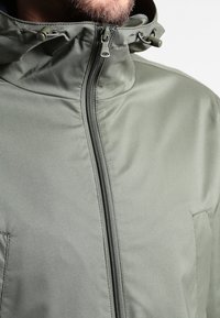 United Colors of Benetton Parkas - olive