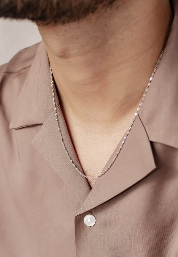 SINGAPORE - Halskette