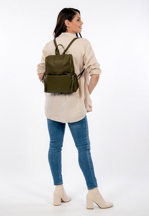 JULE - Tagesrucksack - oliv