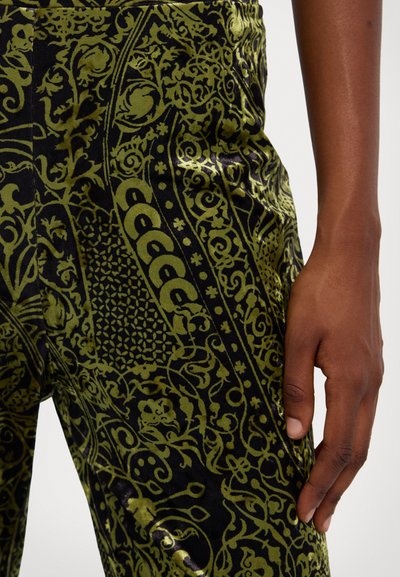 Diane von Furstenberg RUTHETTE PANTS - Hlače - green