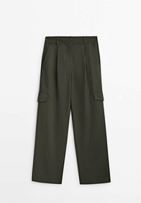 Pantalon cargo à jambes larges en tissu vert olive foncé. Comprend deux poches cargo, des plis, et une taille ajustée pour une coupe structurée.