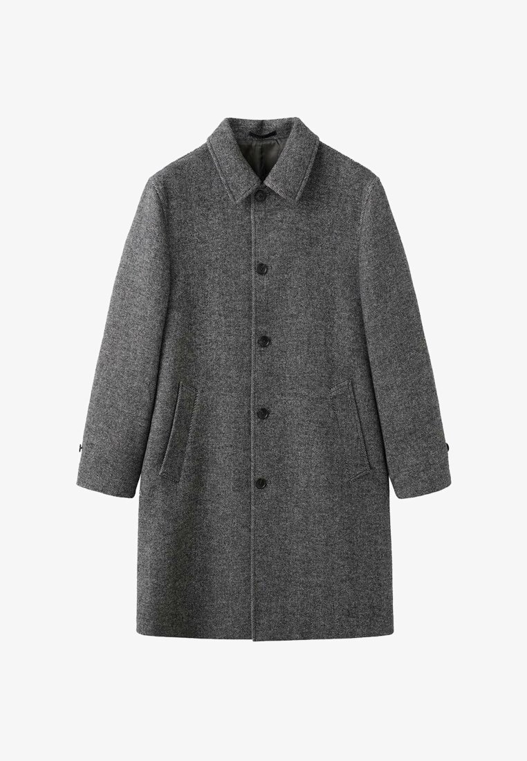 Grå herringbone-kappa i tjock ullblandning med krage, knäppning, två sidofickor och långa ärmar.