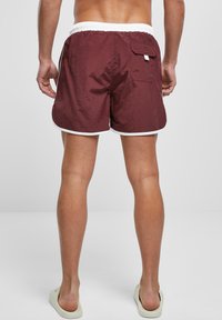 Urban Classics RETRO - Plavecké šortky - white cherry