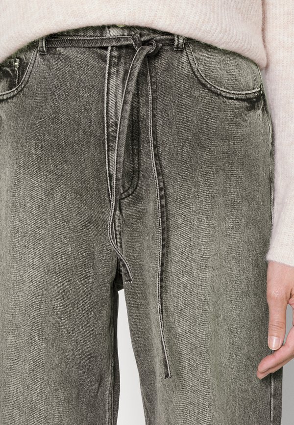 ELIJAH WONDERFUL  - Wide Leg4