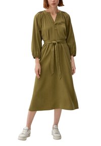 s.Oliver MIT TUNIKA-AUSSCHNITT - Sukienka letnia