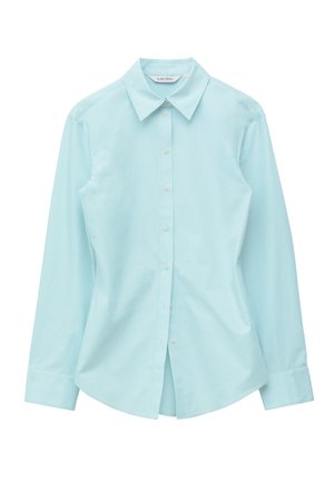 Hele sinine, pika varrukaga, nööbitav särk terava kraega ja valgete nööpidega, paigutatud lapiti, ilma nähtava kaubamärgi logota.