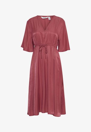 Rosenfarbenes Kleid aus glattem Stoff mit V-Ausschnitt, kurzen, schwingenden Ärmeln, einer verstellbaren Kordelzug-Taille und einer fließenden Silhouette.