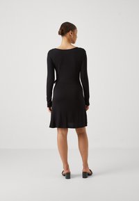 Even&Odd Petite Jerseyklänning - black