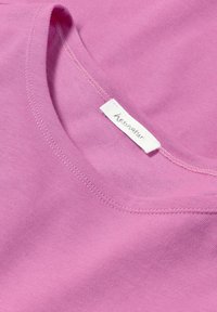hessnatur Langarmshirt - pink