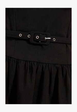 Friends Like These, REGULAR FIT - SCULPTING STRETCH DROP WAIST DRESS . - Maksimekko - black