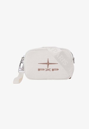 Petit sac bandoulière rectangulaire blanc avec étoile beige et logo "PXP", large bandoulière réglable et fermoir métallique argenté sur le côté.