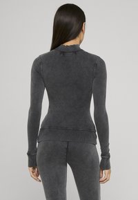 FELICIOUS VINTAGE TIGHT - Sudadera con cremallera - black