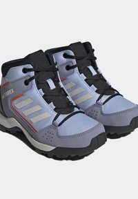 adidas Terrex TERREX HYPERHIKER MID HIKING - Hikingskor - blue dawn/grey one/solar gold