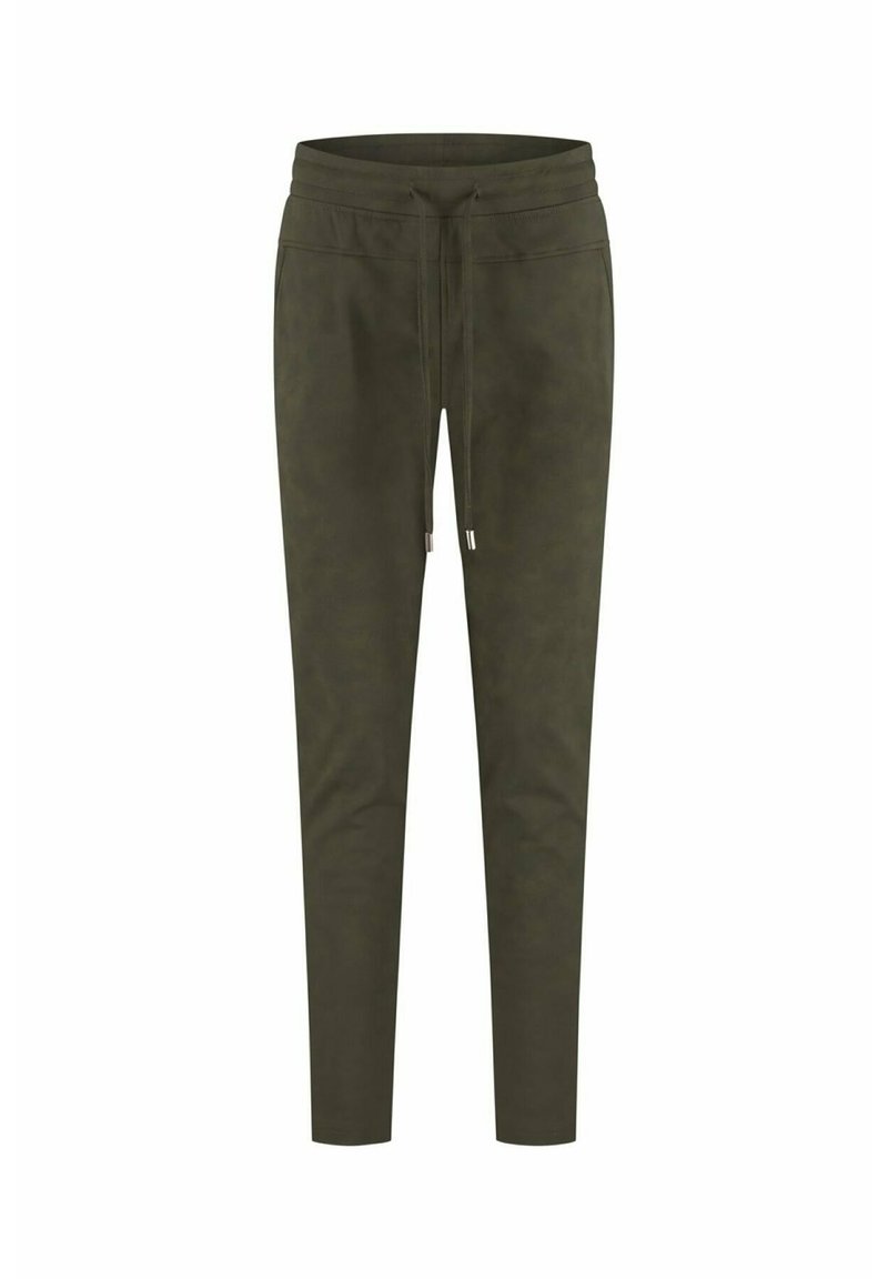 Olivengroene joggers gemaakt van zachte stof, met een trekkoord in de taille, taps toelopende benen en een minimalistisch ontwerp zonder zichtbare patronen.