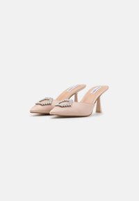 Steve Madden LUCENT - Mules de salto - nude