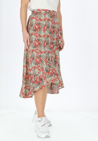 Seaside SANKT CLAUD  - Wikkelrok - paisley raspberry
