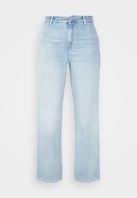 Jeans de tiro alto de color azul claro, elaborados en denim, con un diseño de pierna recta, distribución clásica de cinco bolsillos y un sutil desvanecimiento.