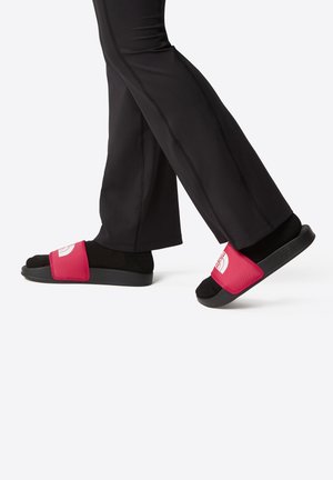 BASE CAMP SLIDE III - Baseina iešļūcenes - pink primrose tnf black