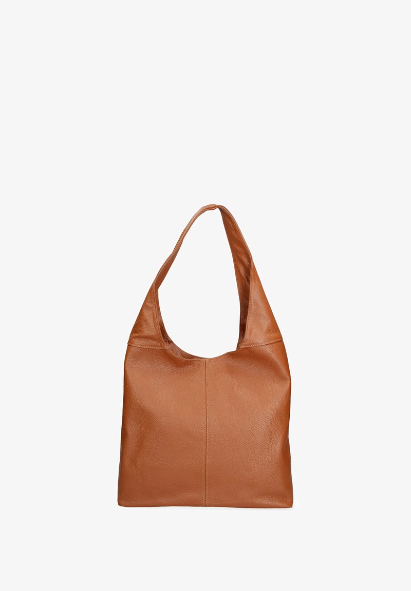 Tan leren hobo tas met een gebogen schouderband, een gladde textuur en een minimalistisch ontwerp met subtiele stikdetails.