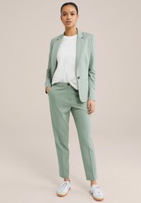 WE Fashion SLIM FIT - Kelnės - light green