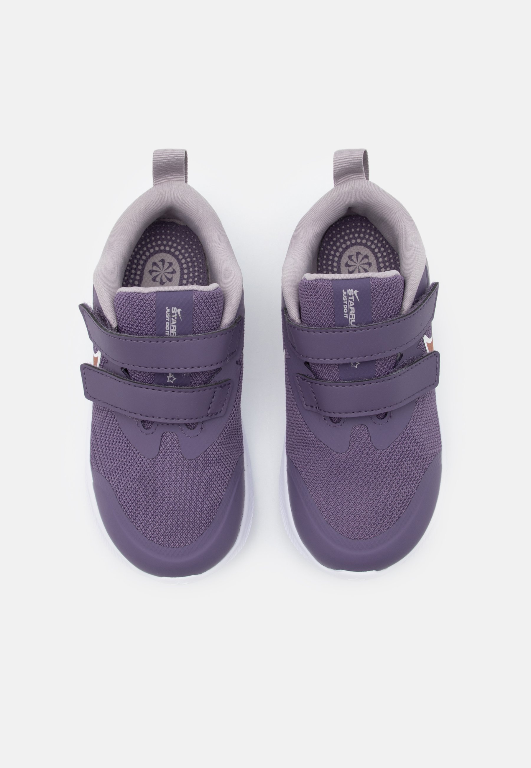 purple and gold nike tennis shoes