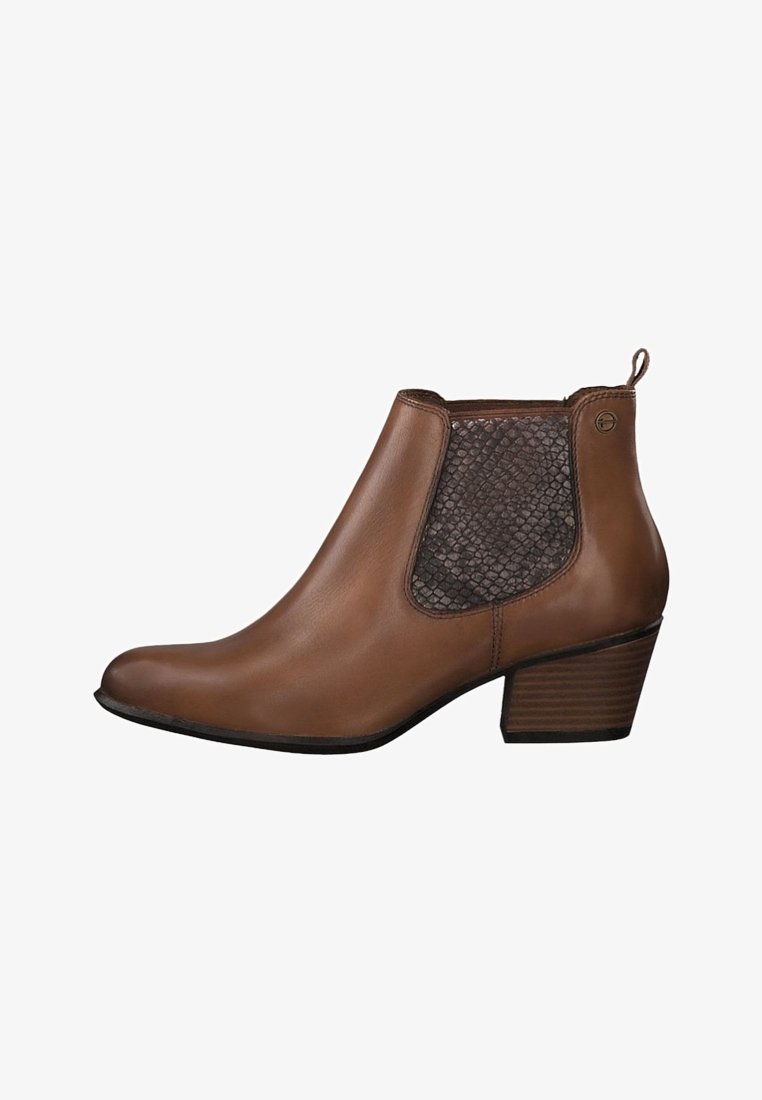 Botte cheville en cuir marron avec panneau élastique texturé marron foncé sur le côté, petit talon empilé et languette de traction à l'arrière.