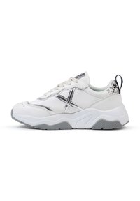 MUNICH Sneakers basse - silver