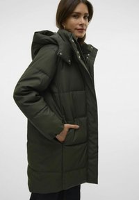 Vero Moda VMGRETAKYLIE COATED NOOS - Abrigo de invierno - peat