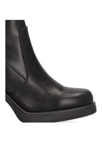 ETIKA NUUK - Botines con plataforma - black
