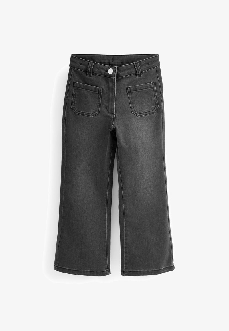 Jean noir à jambes larges avec poches plaquées à l'avant et fermeture par bouton, présenté à plat sur un fond blanc.