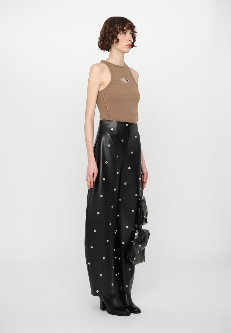 A.W.A.K.E. MODE COVERED TROUSER WITH SNAP ON POCKETS - Pantalones - black