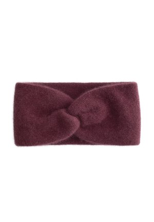 Knitted headband in deep burgundy, featuring a twisted front design. Soft, textured material provides warmth and comfort.
