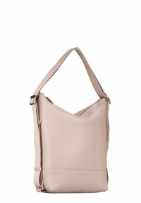 Sac à bandoulière en cuir rose doux avec une coupe diagonale, une sangle ajustable unique, et un logo discret en relief à la base. Texture lisse.