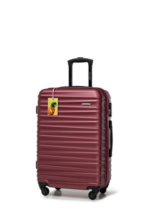 MEDIUM SUITCASE WITH LUGGAGE TAG FROM ABS - Wheeled suitcase - bordeaux