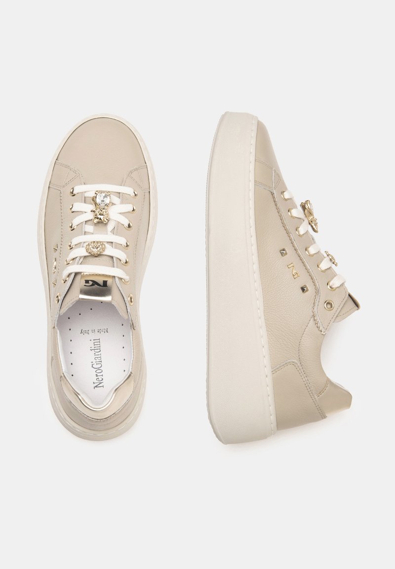 Donnay Vesuvio Low Sneaker Turnschuhe Freizeit Schuhe Schwarz Oder Beige 42-44