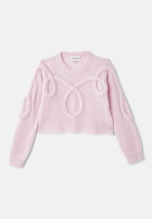 Sweater cropped rosa com textura canelada e detalhes trançados ao longo dos ombros e braços. Feito de tecido de malha macia.