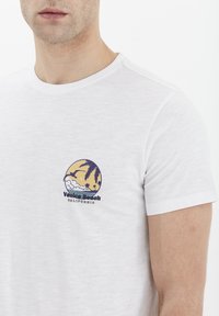 Solid SDEMMO - T-shirts basic - white