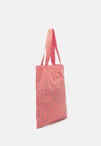 Mads Nørgaard SACKY ATOMA - Saco de mão - cherry tomato