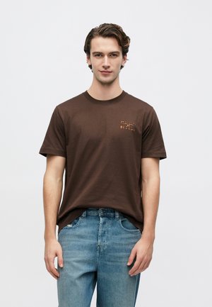 ADJUST - Basic póló - brown