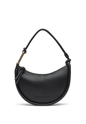 Sac à main en cuir noir avec une forme arrondie, doté d'une fermeture éclair dorée et d'une poignée courte. Surface texturée avec un grain subtil.