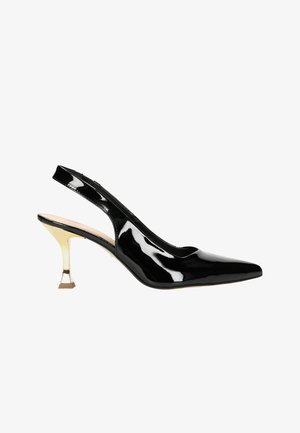 Schwarze Lackleder Slingback-Pumps mit spitzer Zehenform, metallic-goldener Absatzakzent und glattem, glänzendem Finish.