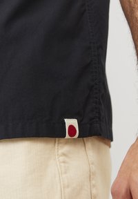 R.D.D. ROYAL DENIM DIVISION Marškiniai - black