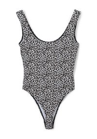 Costume da bagno intero con motivo leopardato in nero e marrone su sfondo bianco. Presenta spalline larghe e una progettazione con gamba alta.