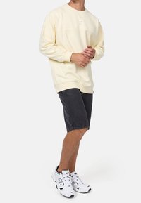 INDICODE JEANS Sudadera - white